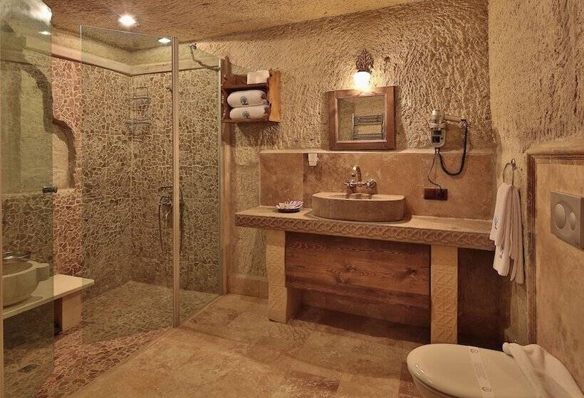سوییت اجرایی, Phocas Cave Suites