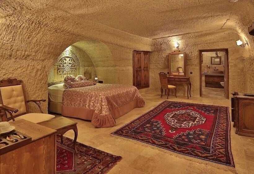 جناح إدارى, Phocas Cave Suites