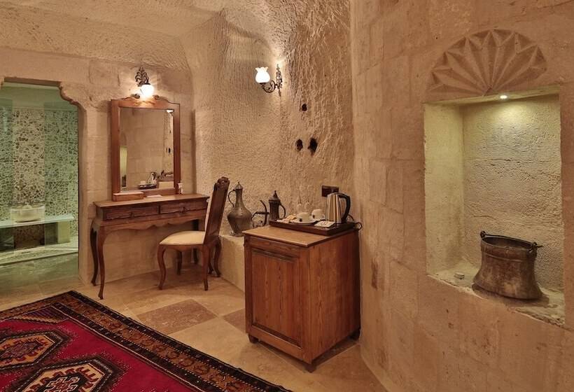 جناح سوبيريور, Phocas Cave Suites