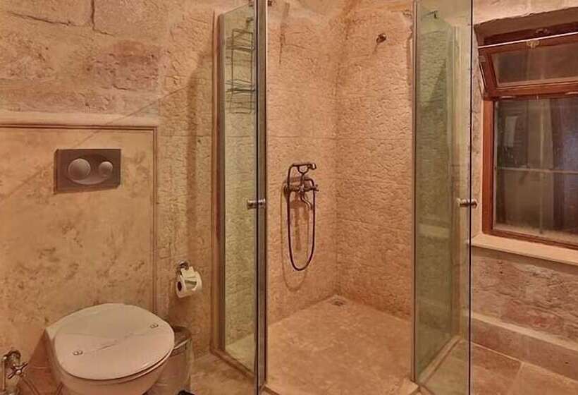 سوییت, Phocas Cave Suites