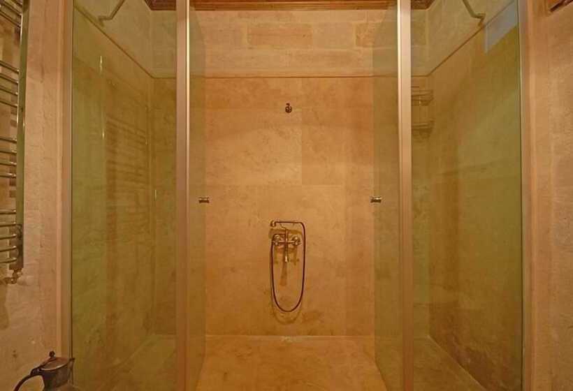 اتاق استاندارد, Phocas Cave Suites