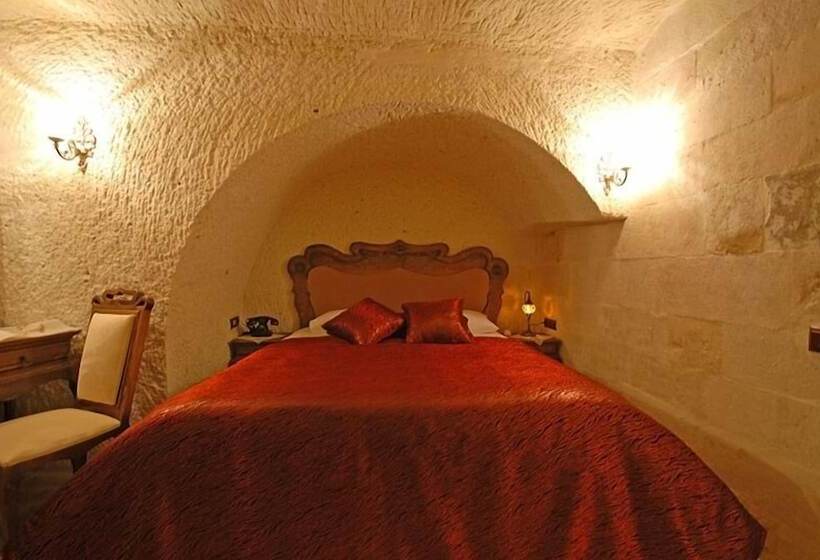 جناح, Phocas Cave Suites