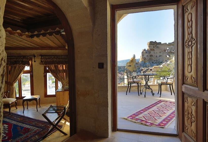 جناح سرير كينج, Phocas Cave Suites
