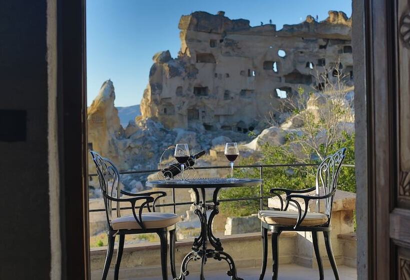 جناح سرير كينج, Phocas Cave Suites