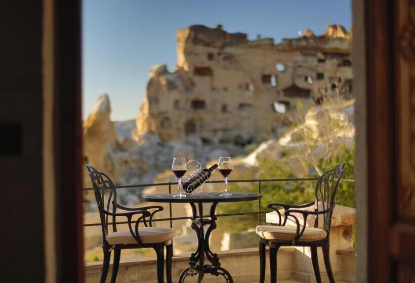جناح سرير كينج, Phocas Cave Suites