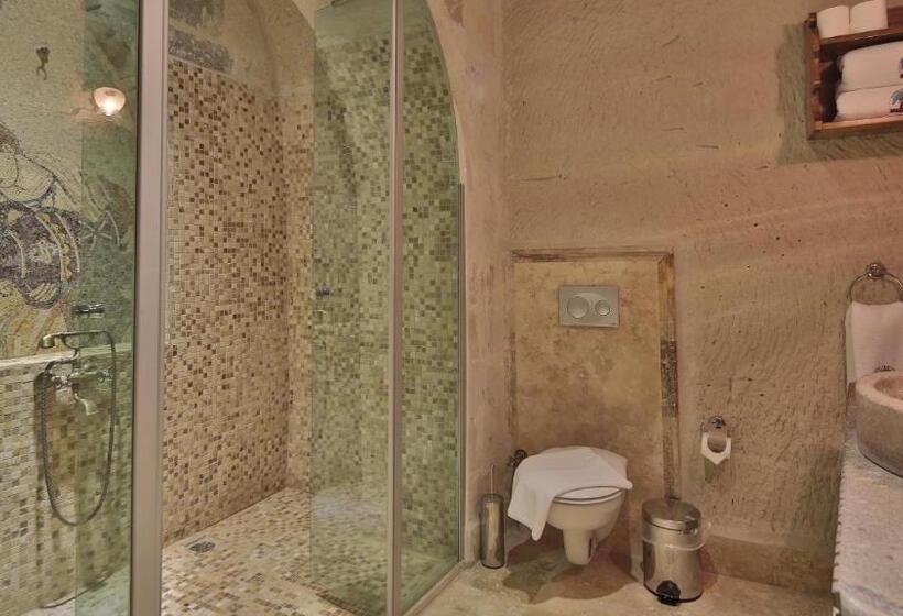 جناح سرير كينج, Phocas Cave Suites