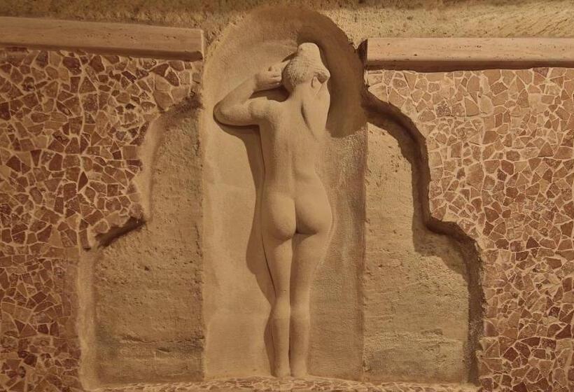 جناح إدارى, Phocas Cave Suites