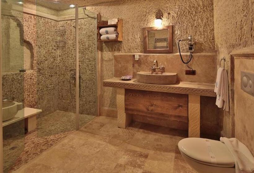 جناح إدارى, Phocas Cave Suites