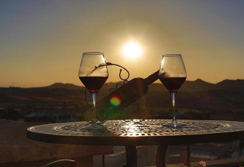 اتاق سوپریور با بالکن, Phocas Cave Suites