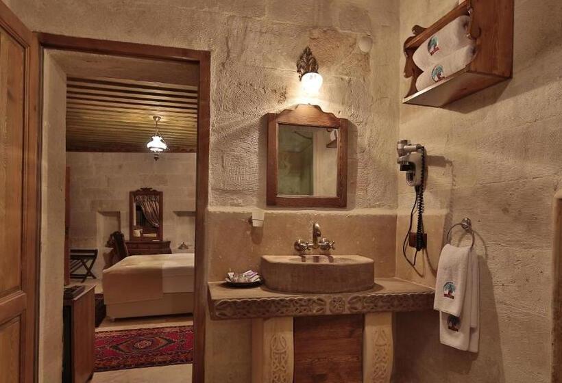 غرفة سوبيريور مزودة بشرفة, Phocas Cave Suites
