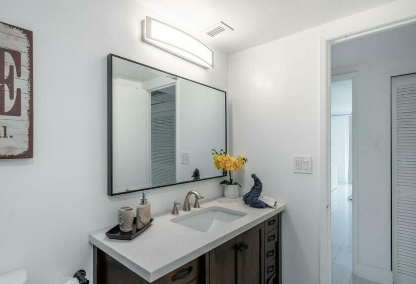 침실 3개 아파트, Sunny Isles Ocean Reserve Condo Apartments