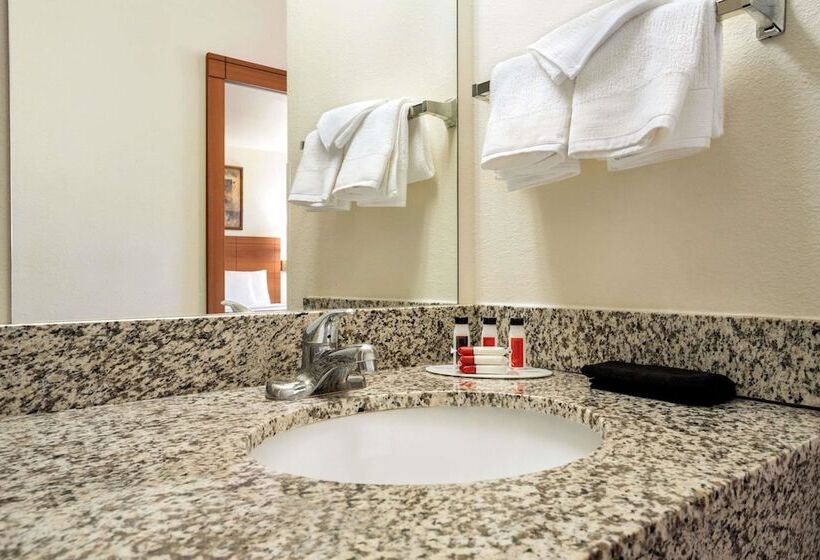 غرفه قياسيه سريرين مزدوجين, Travelodge By Wyndham Bill Wy Thunder Basin Ntl Grassland