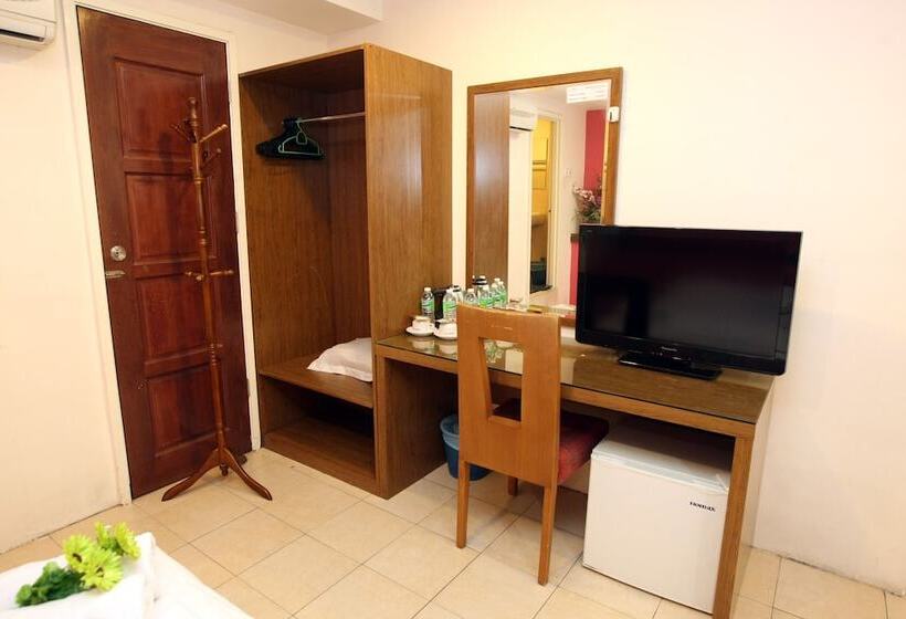 Семейный Номер, Uptown Kajang