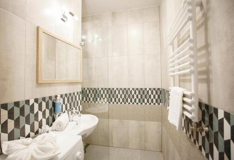 דירת דלוקס 2 חדרי שינה, Maple Tree Budget Apartments