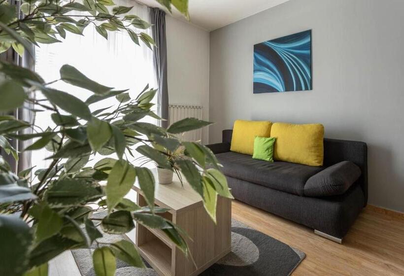 דירת חדר דלוקס, Maple Tree Budget Apartments