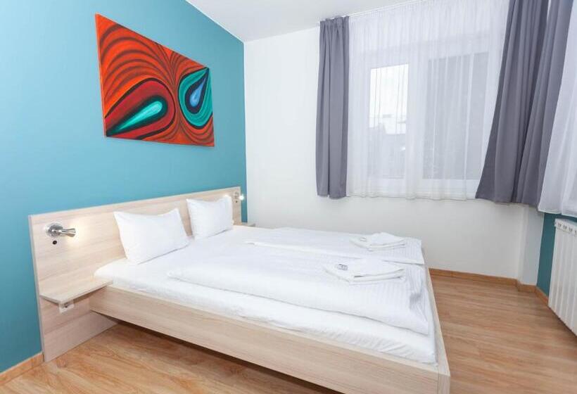 דירת דלוקס 3 חדרי שינה, Maple Tree Budget Apartments