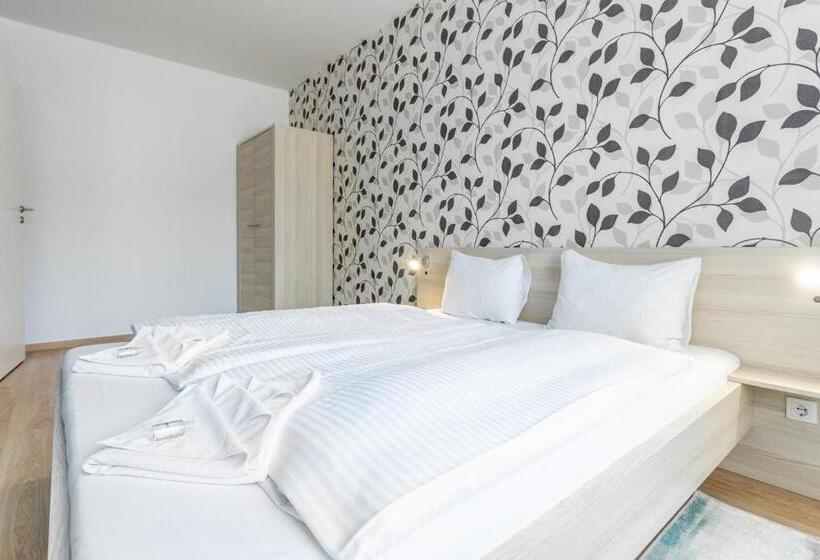 דירת חדר דלוקס, Maple Tree Budget Apartments