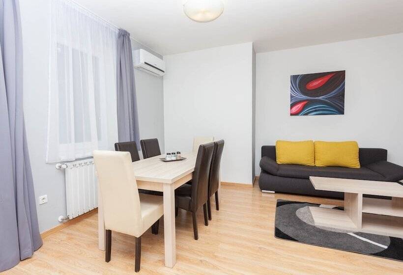 דירת דלוקס 2 חדרי שינה, Maple Tree Budget Apartments