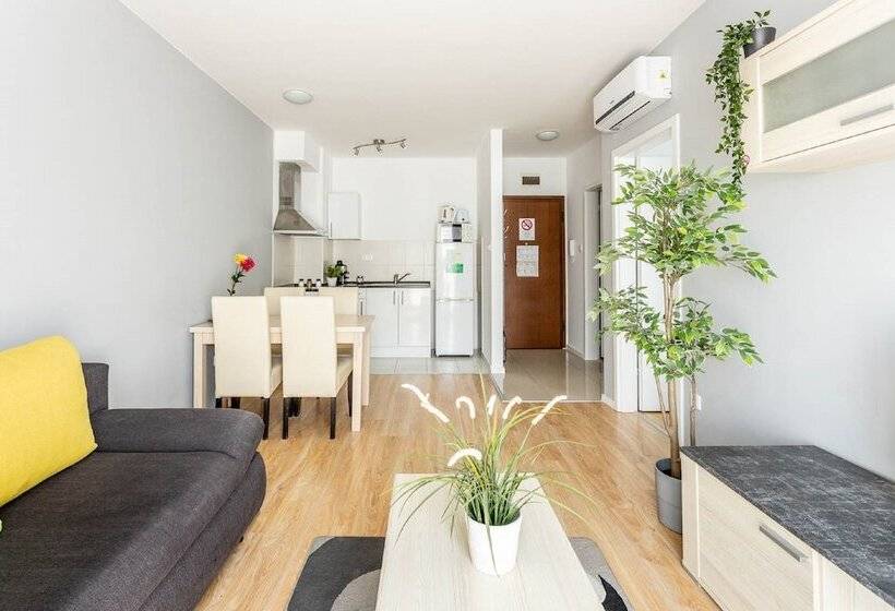 דירת חדר דלוקס, Maple Tree Budget Apartments