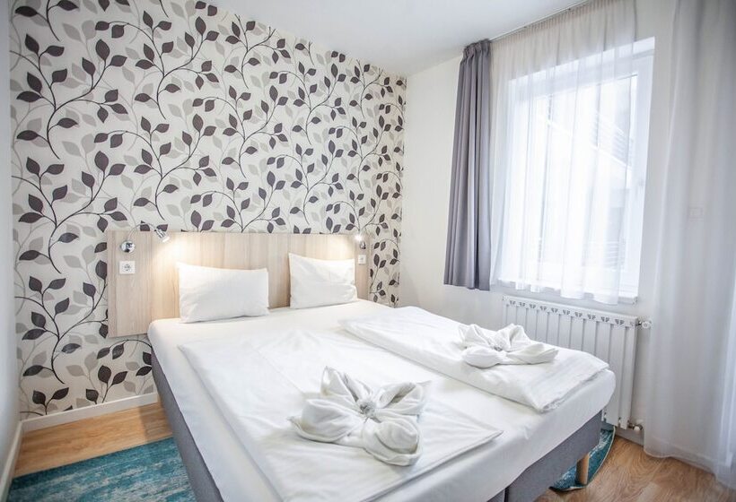 דירת חדר דלוקס, Maple Tree Budget Apartments