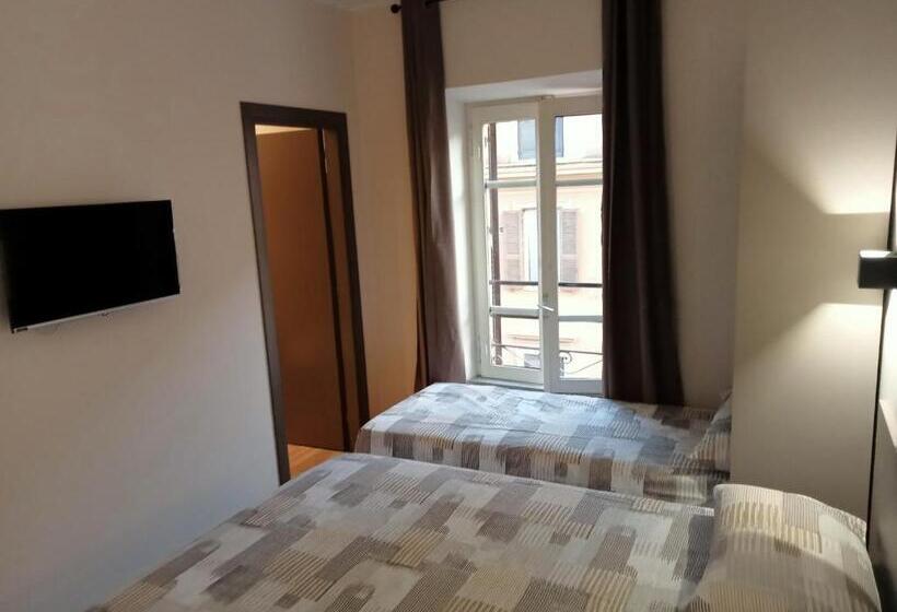 חדר סטנדרט לשלושה, Colosseum Deluxe