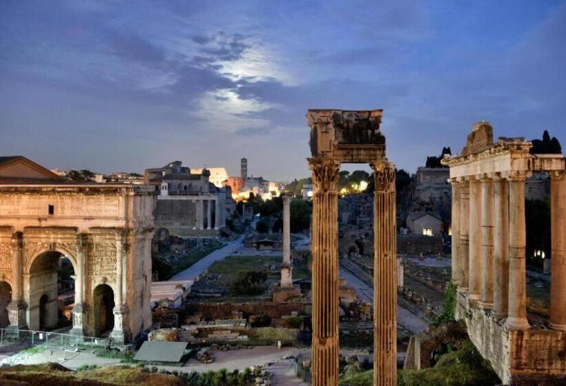 חדר סטנדרט לשלושה, Colosseum Deluxe