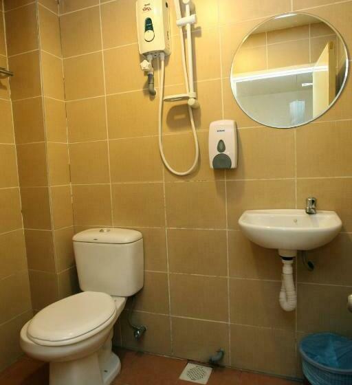 디럭스 룸, Uptown Kajang