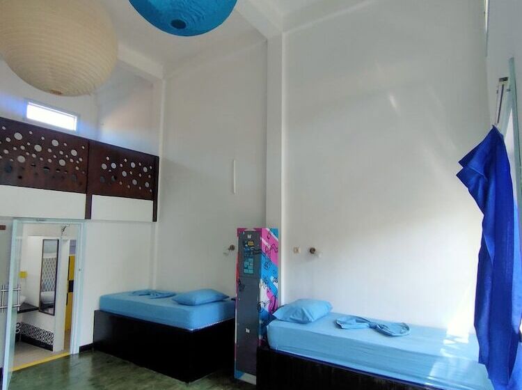 Cama em Quarto Compartilhado, Gili Beach Bum Hostel