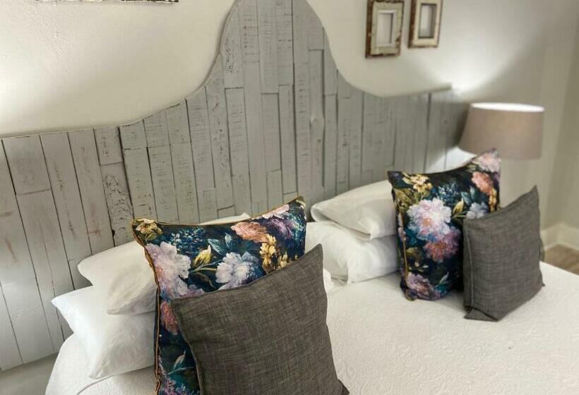 Номер Стандарт, Cape Karoo Guesthouse