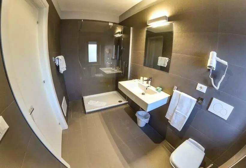 Superior-huone, Grand Hotel Europa Rivisondoli Centro