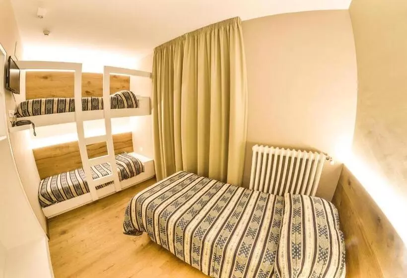 Superior-huone Yhdistettävä, Grand Hotel Europa Rivisondoli Centro