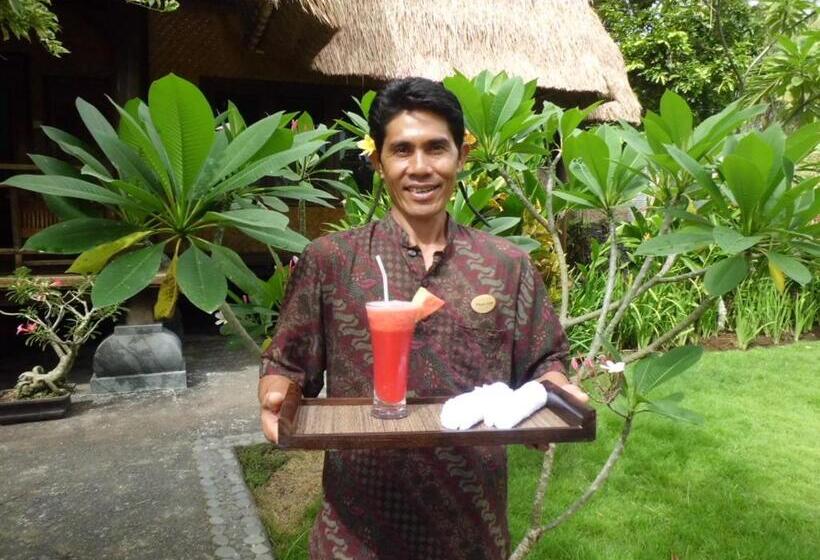 غرفة سوبيريور ثلاثية, Aashaya Jasri Resort