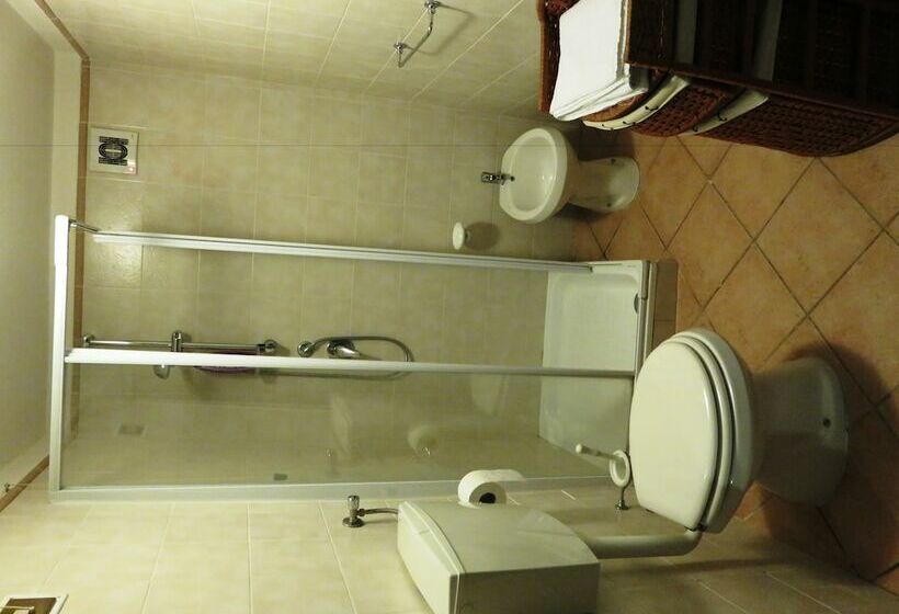 四人标准间, Agriturismo Ponte Di Riocchio