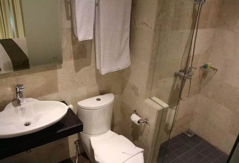 اتاق لوکس با بالکن, Collection O Premium Legian