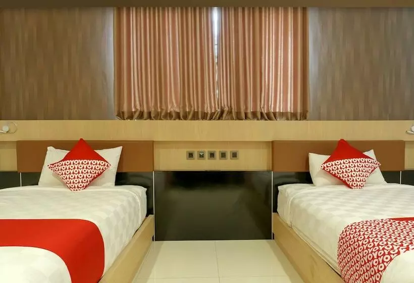 Deluxe-huone, Sans Hotel Grand Omah Sastro