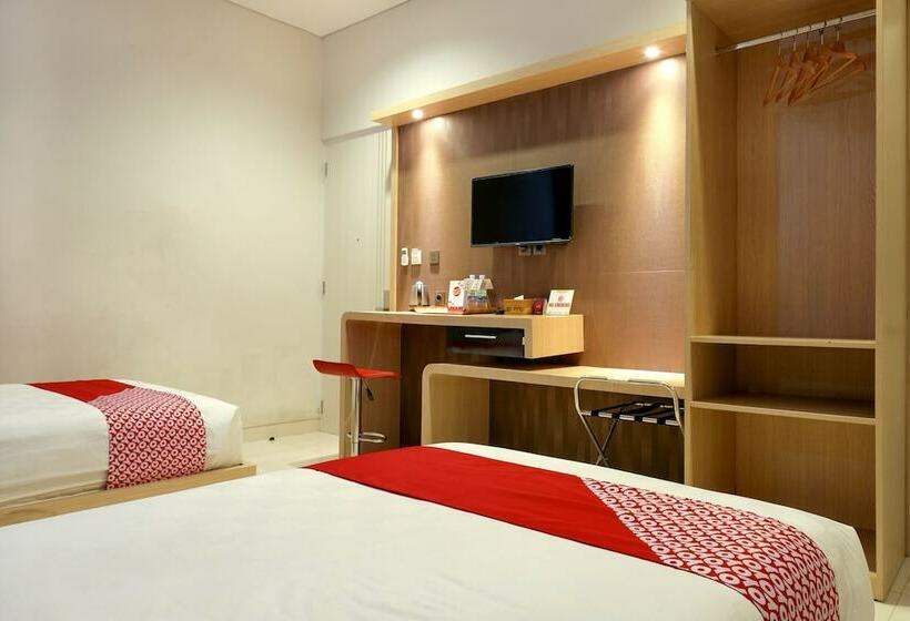 اتاق لوکس, Sans Hotel Grand Omah Sastro