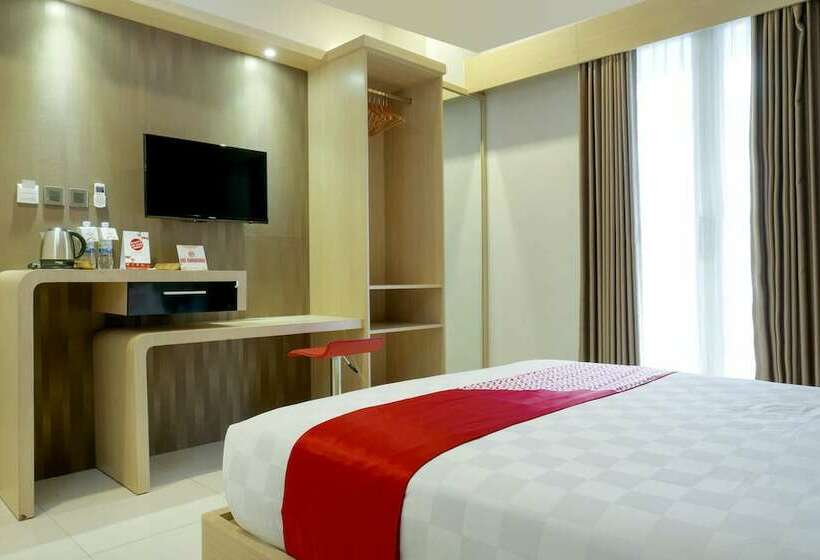 غرفة ديلوكس, Sans Hotel Grand Omah Sastro