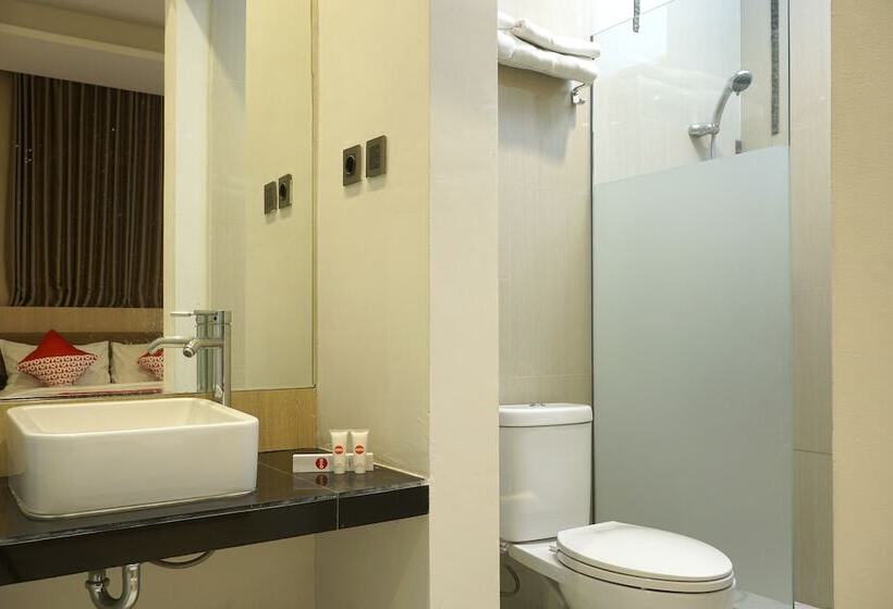 سوییت خانوادگی, Sans Hotel Grand Omah Sastro