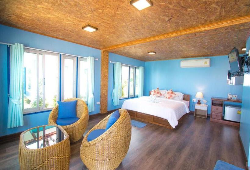 بنجلو ديلوكس, Seafar Resort