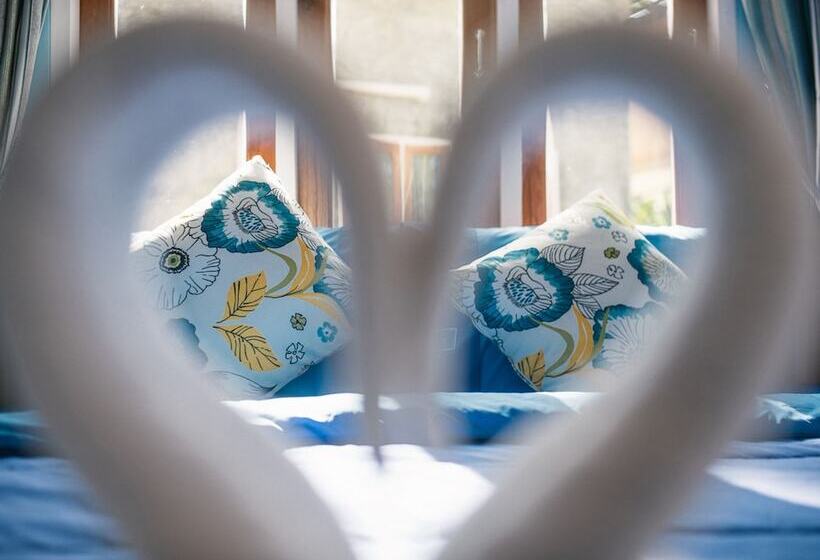 غرفة ديلوكس مطلّة علي البحر, Seafar Resort