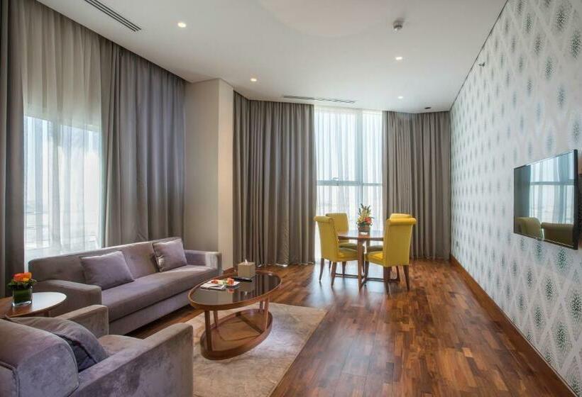 سوییت اجرایی, The Avenue