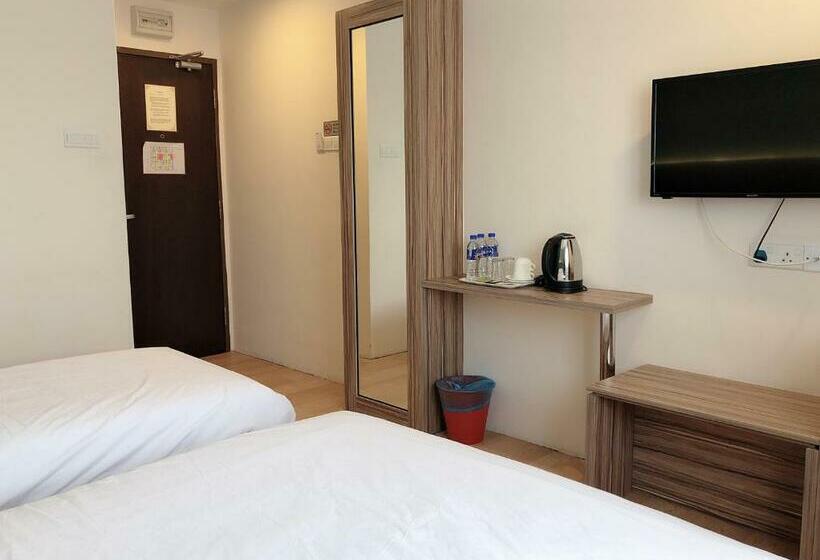 חדר סופריור לשלושה, Tumike Hotel Bentong