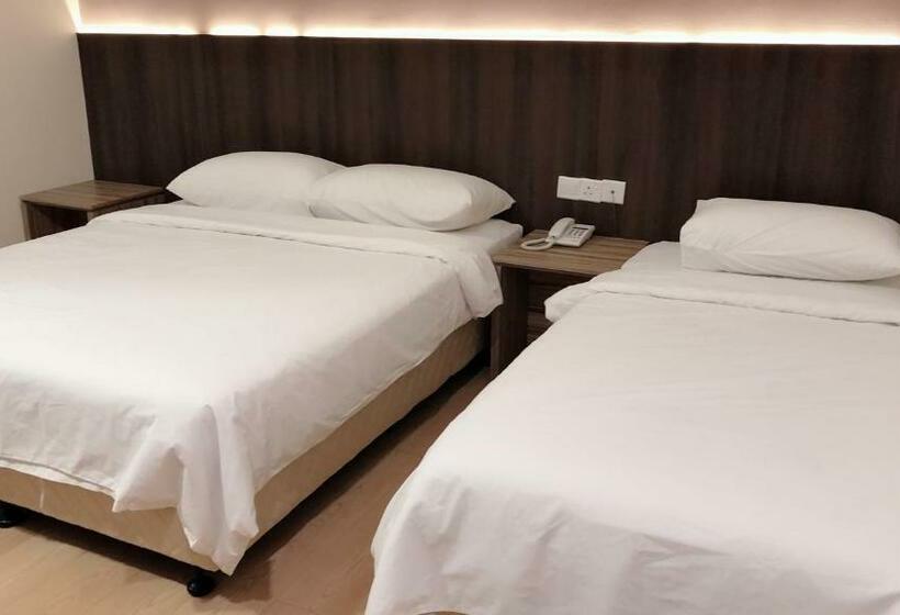 חדר סופריור לשלושה, Tumike Hotel Bentong