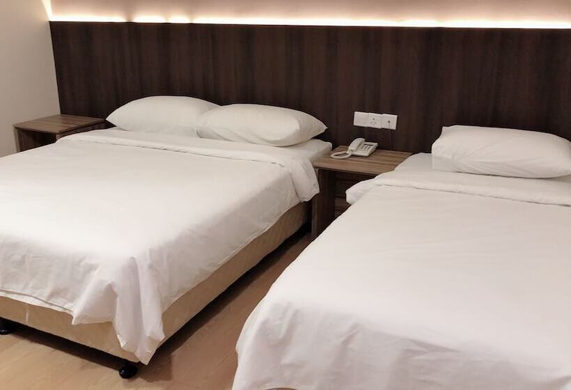 חדר סופריור לשלושה, Tumike Hotel Bentong