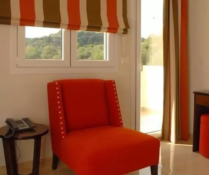 Chambre Deluxe, Orizontas Residencies