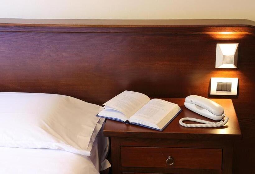 اتاق استاندارد سه نفره, Casa I Cappuccini