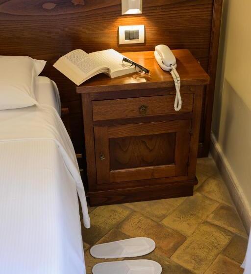 اتاق استاندارد چهار تخته, Casa I Cappuccini