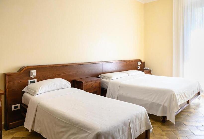 اتاق استاندارد سه نفره, Casa I Cappuccini