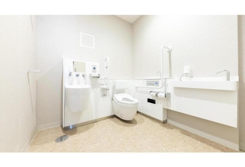 Студия Стандарт, Eslead Hotel Osaka Tsuruhashi