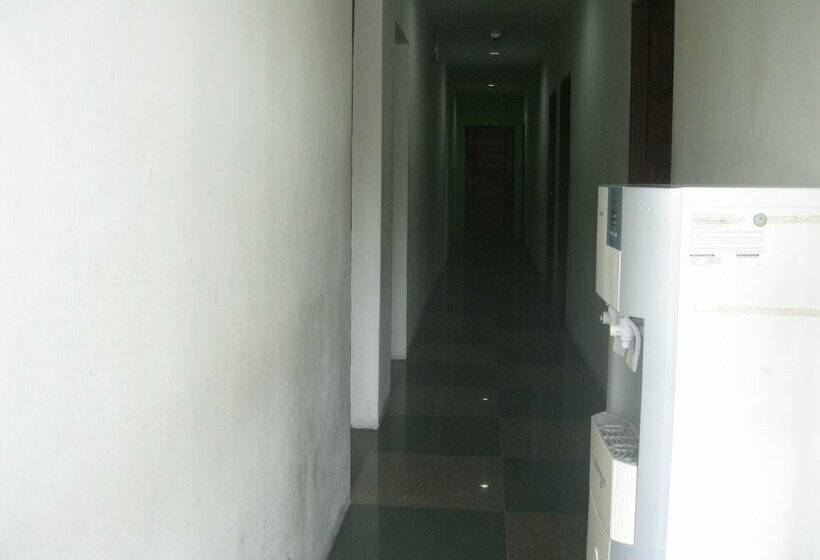 غرفة قياسية, 1 Baron Motel